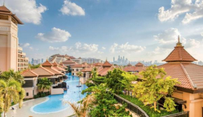 Royal Amwaj Residences, The Palm, Free beach and pool access